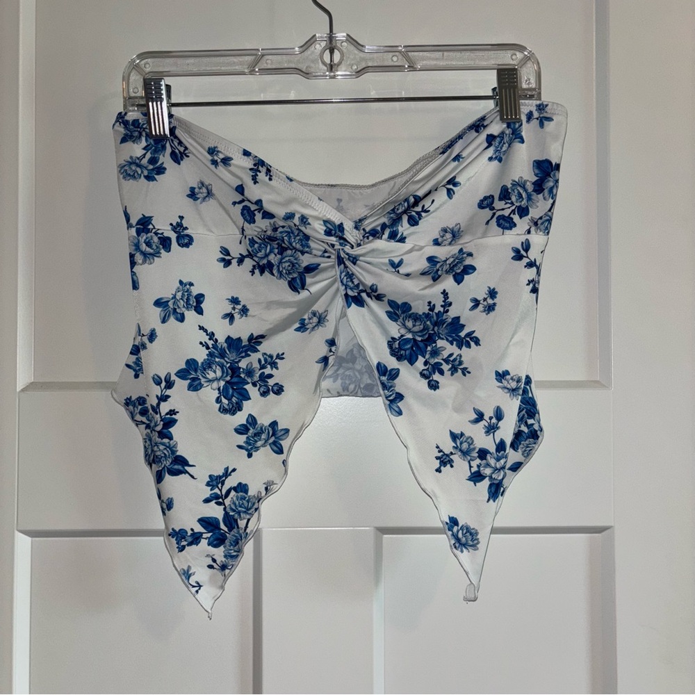 SHEIN Blue Floral Scarf Top